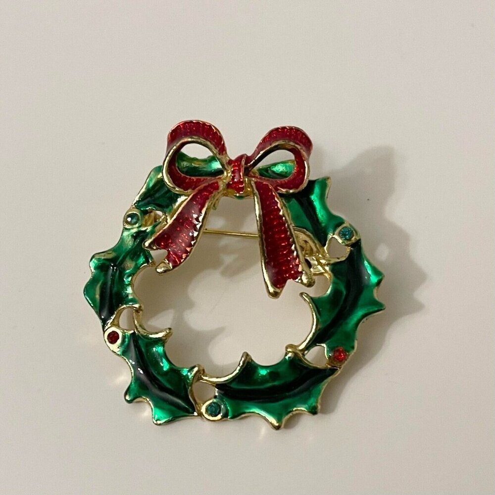 Vintage Christmas Holly Wreath Brooch Pin